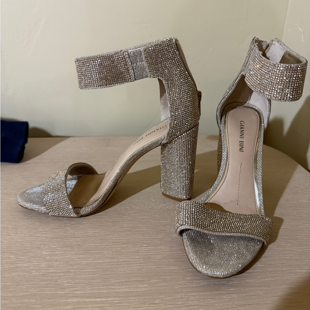 Gianni Bini GOLD Women's Heels